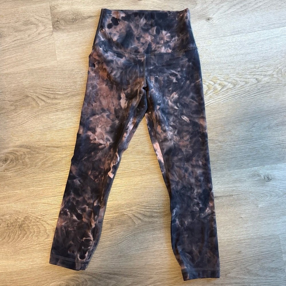 🚨MUST GO ASAP🚨 LIKE NEW: Lululemon Align Leggings, 25”, Sz 2